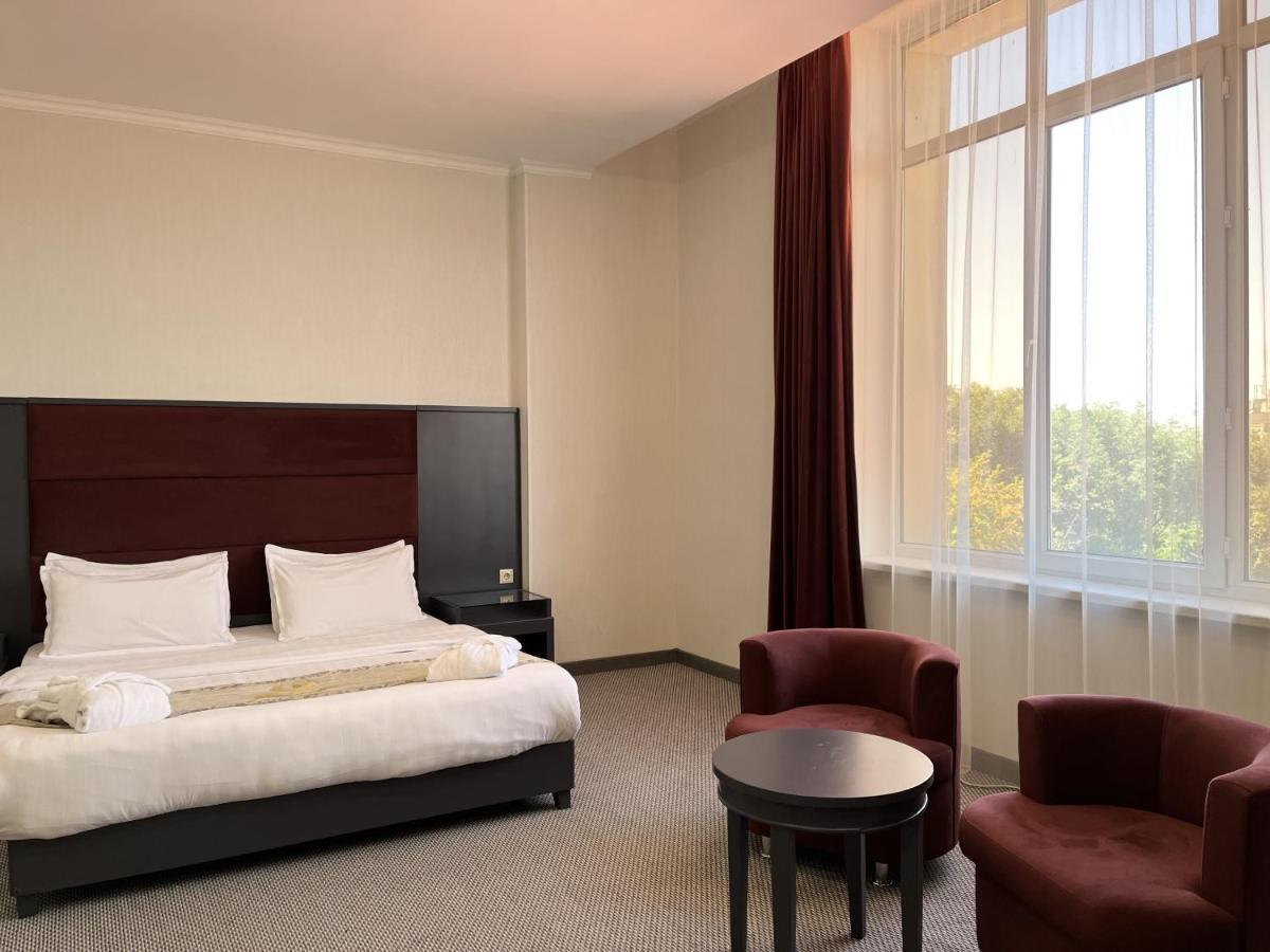 Almaty Grand Erbil Hotel Eksteriør bilde