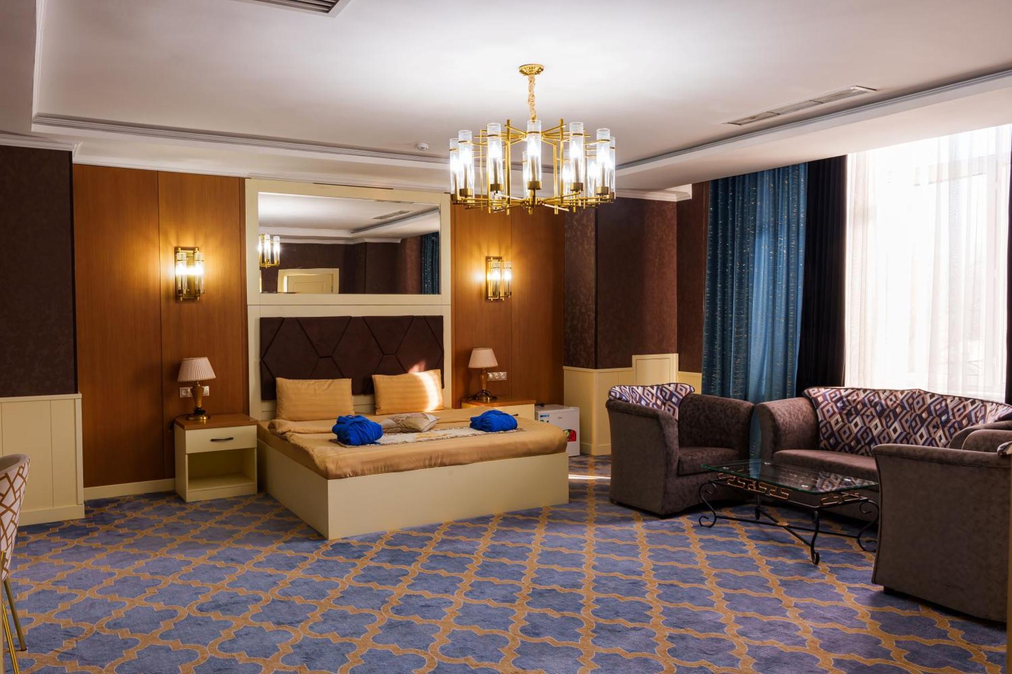 Almaty Grand Erbil Hotel Eksteriør bilde
