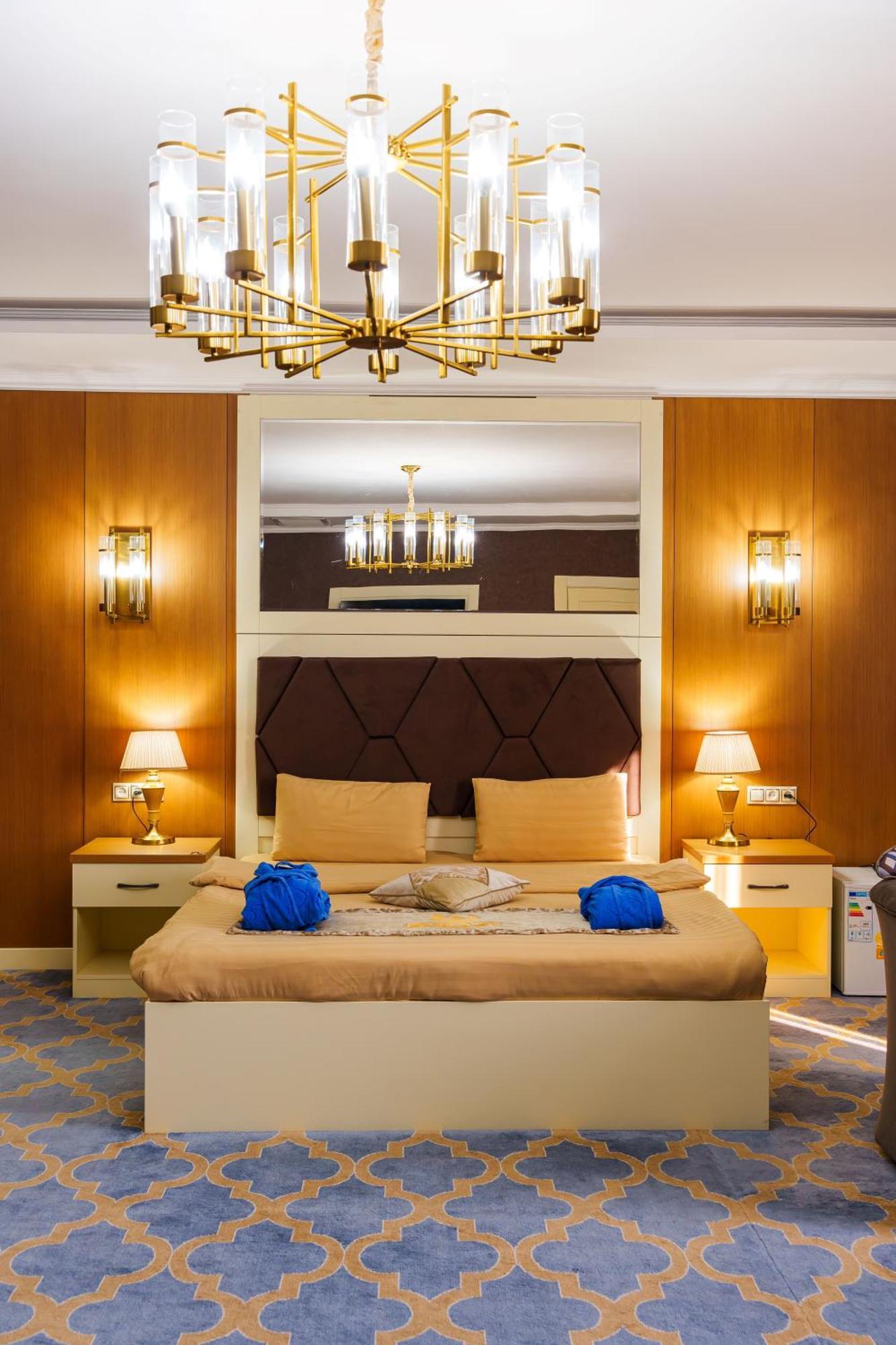 Almaty Grand Erbil Hotel Eksteriør bilde